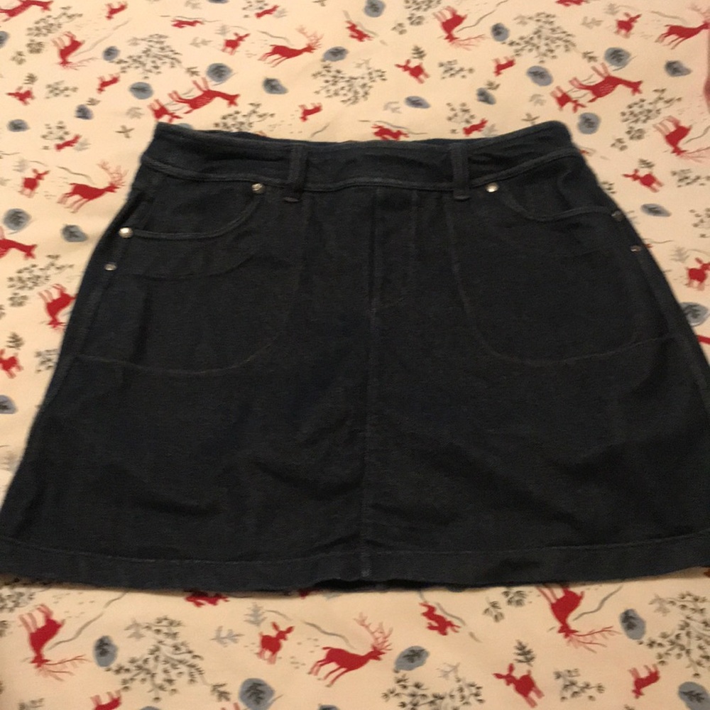 ATHLETA faux denim athletic skirt